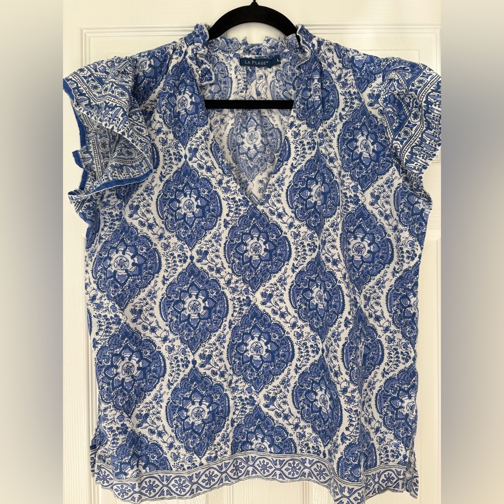 La Plage Blue and White Patterned Women's Flutter Sleeve Block Print Top Size XL
